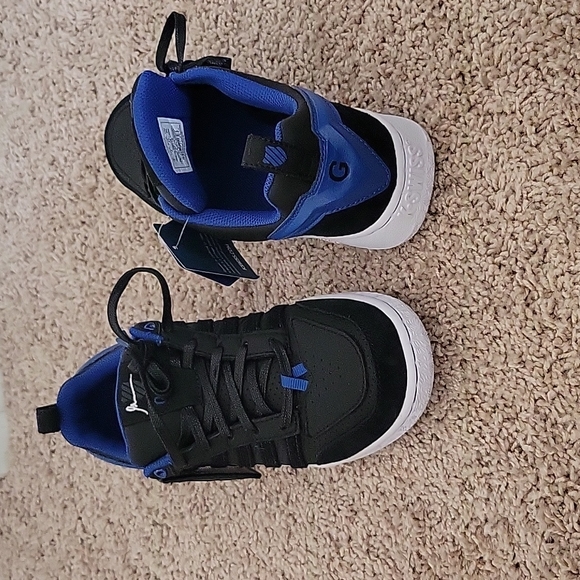 Never worn K Swiss sneakers - Picture 3 of 3